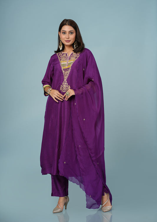 Pure Dola Silk Embroidered Set with Organza Dupatta