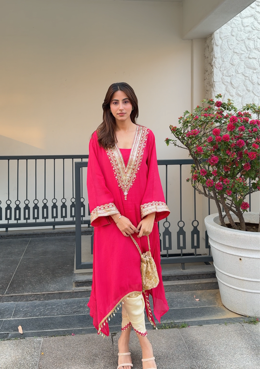 Contemporary 2 Piece Set With Tulip Pant